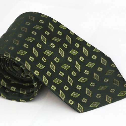 Green Tie w/diamond pattern